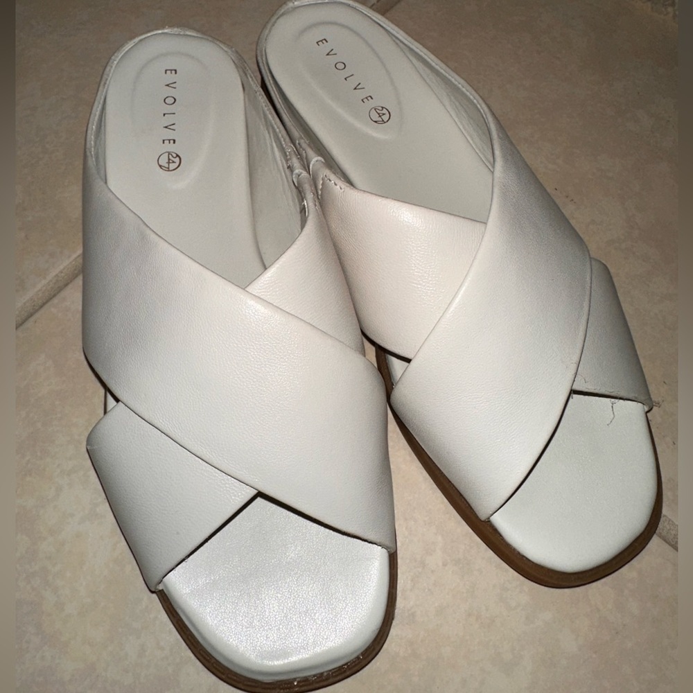 Evolve White Leather Sandals - Never Worn